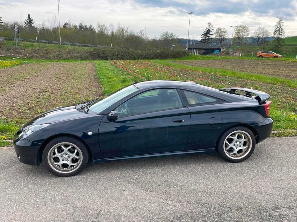 TOYOTA Celica 1.8 VVT-i Coupe 2001 Autoankauf Verkauf Export seitlich