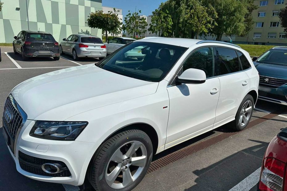 AUDI Q5 2.0 TFSI quattro 2011 manuell Benziner SUV Allrad Autoankauf Autoverkauf Autohandel Autoexport