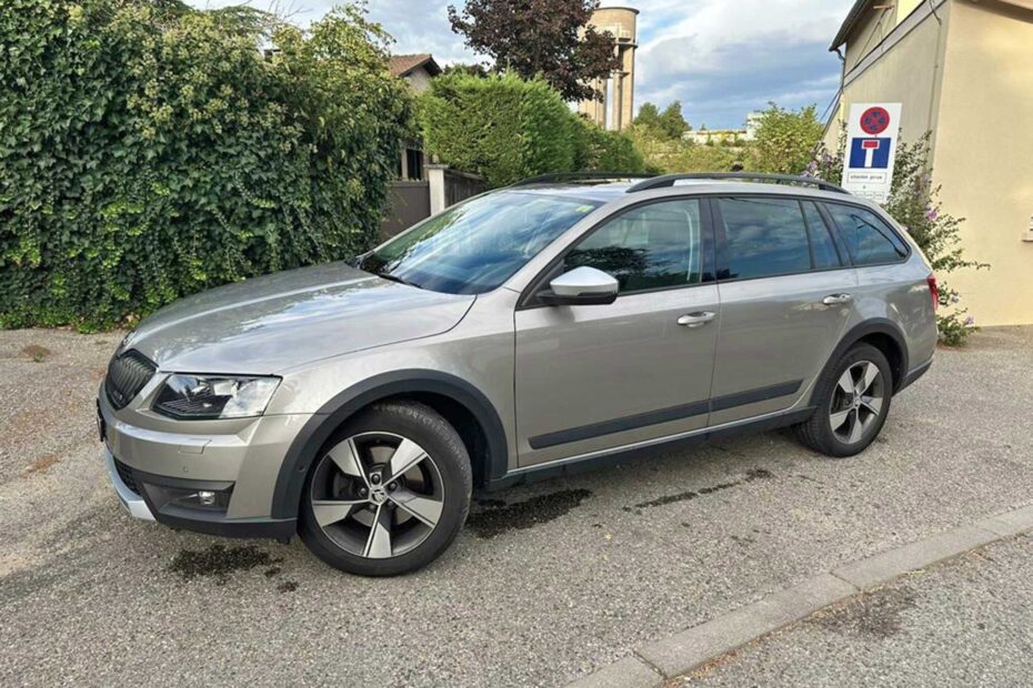 SKODA Octavia Combi 2.0 TDI Scout 4x4 DSG 2014 Diesel Kombi Automat Allrad Autoankauf