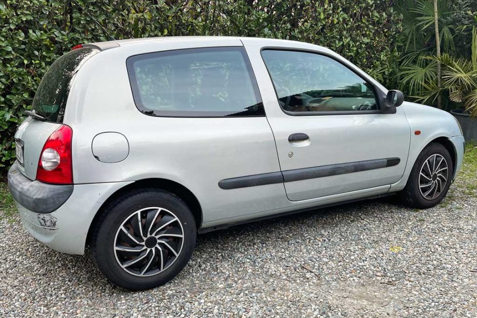 Renault Clio 2003 Benziner Automat Autoankauf Autoexport