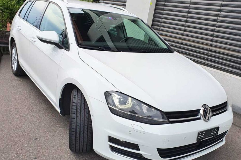 VW Golf Variant 1.6 TDI Comfortline DSG 2015 Kombi Halbautomat Diesel 129000km 110PS 1598ccm 1410kg 4.2L