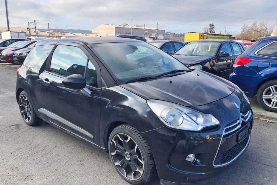 DS AUTOMOBILES DS3 1.6 THP Sport Chic 2011 204000km Benziner manuell Kleinwagen 156PS 1263kg 1598ccm schwarz