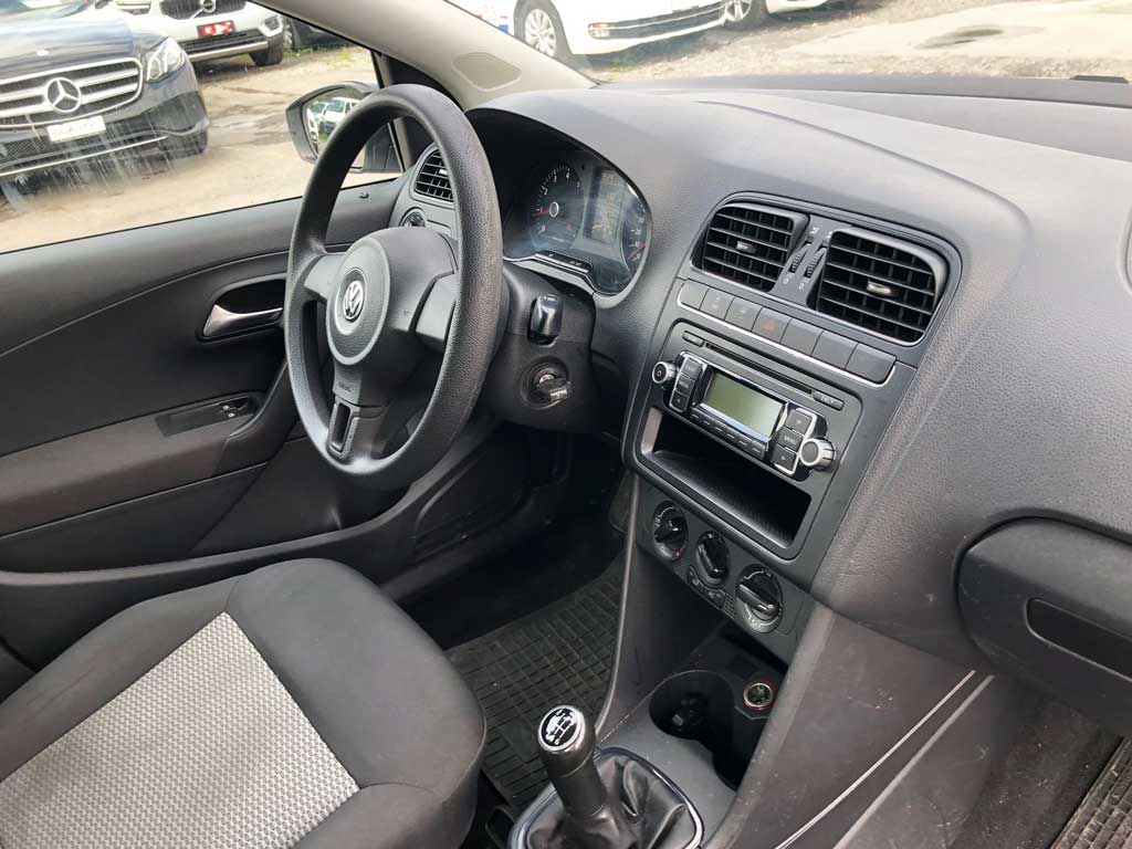 VW Polo 1.2 TSI Highline 2010 Benziner manuell Kleinwagen innen Interieur