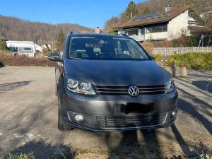 VW Touran 1.6 TDI Design DSG Kompaktvan 2013 Diesel Halbautomat Anthrazit